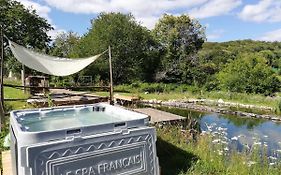 La Maison Bleue23